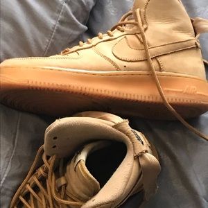 Nike wheat men’s air forces size 7